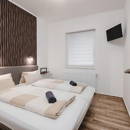 Reborn Lux Apartament *